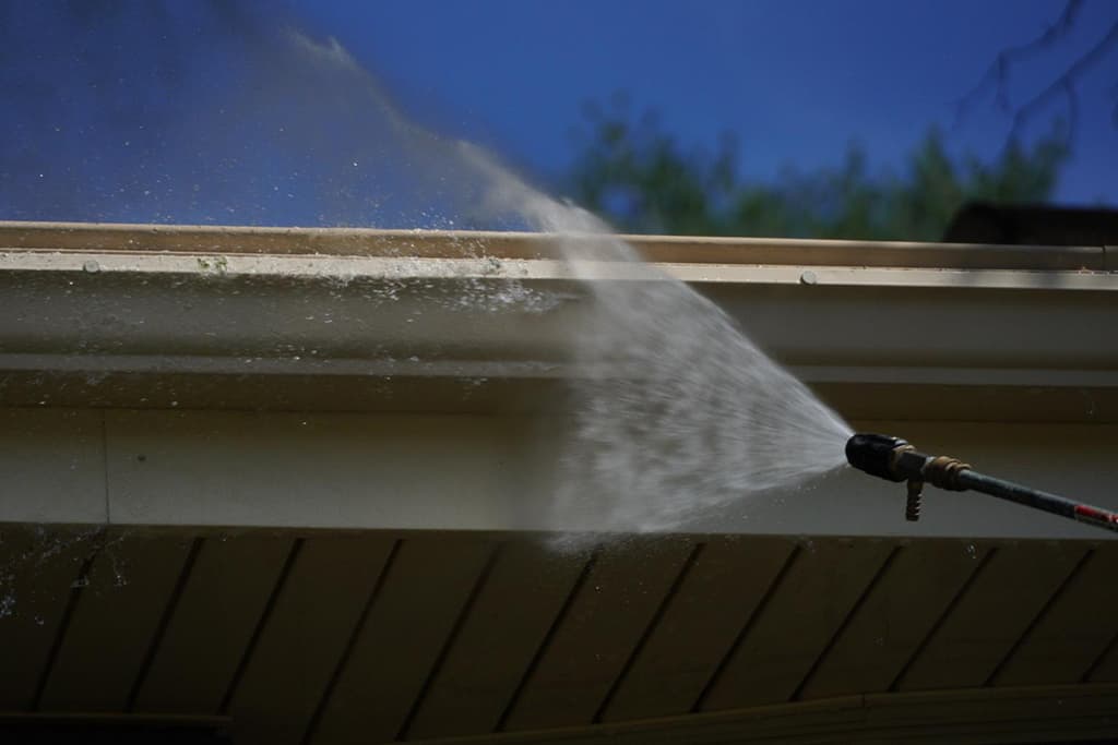 Gutter maintenance