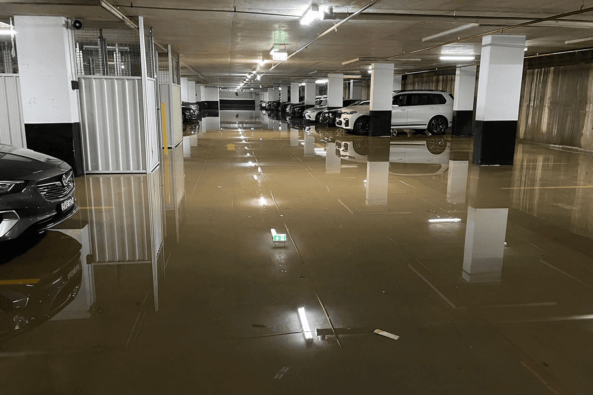 Grease-Removal-pressure-washer